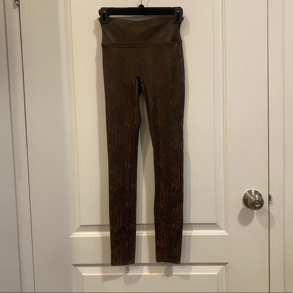 Spanx Faux Leather Snakeskin Print Leggings - Picture 5 of 6